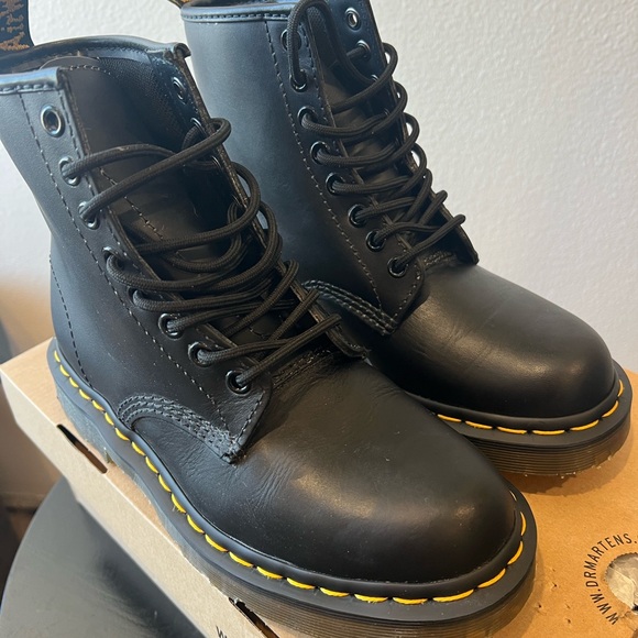 Dr. Martens Black Lace Up Boots 1460 SR - Picture 2 of 9